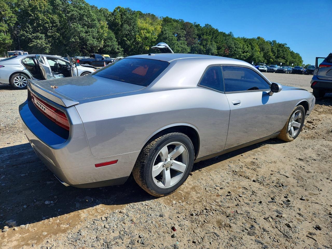 2014 Dodge Challenger R/T - zdjęcie 3