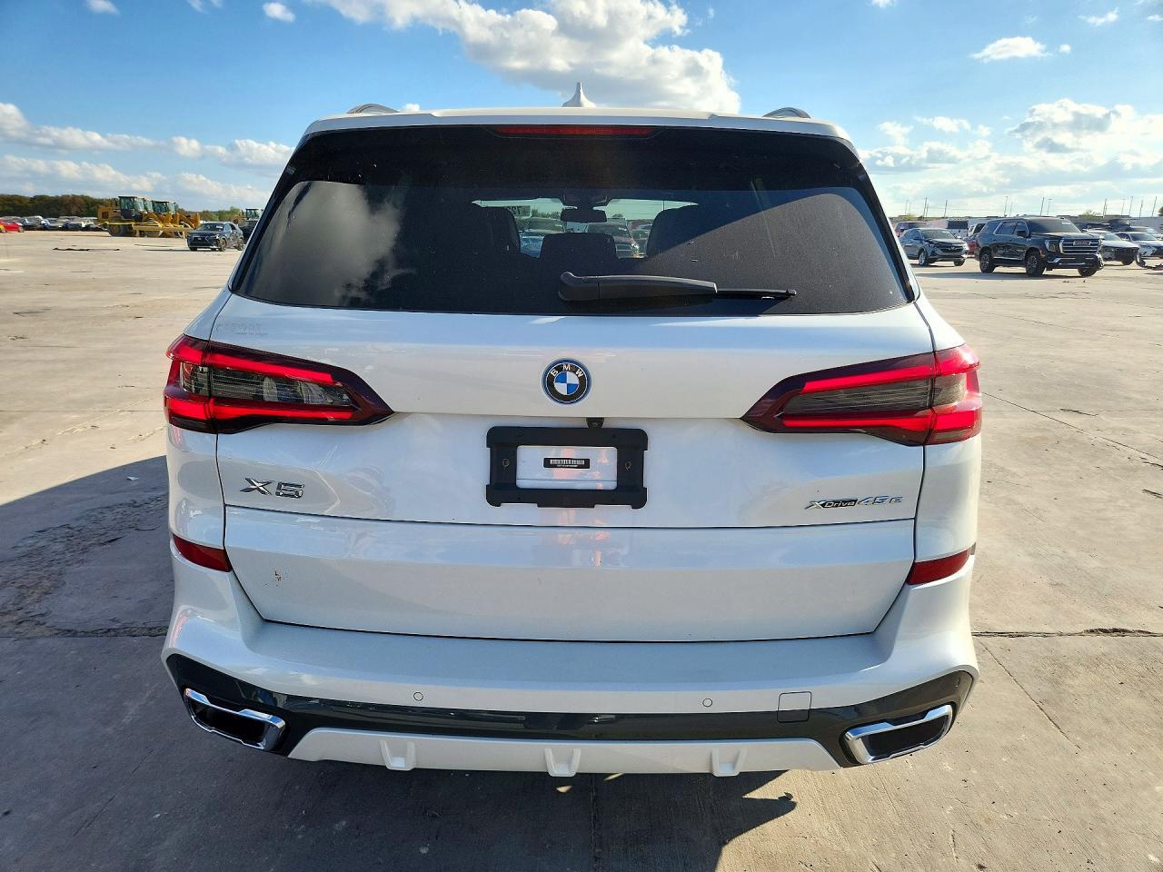 2022 BMW X5 xDrive45E - zdjęcie 6