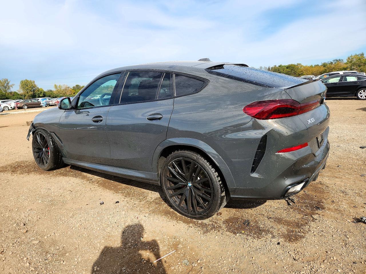 2026 BMW X6 xDrive40I - zdjęcie 2