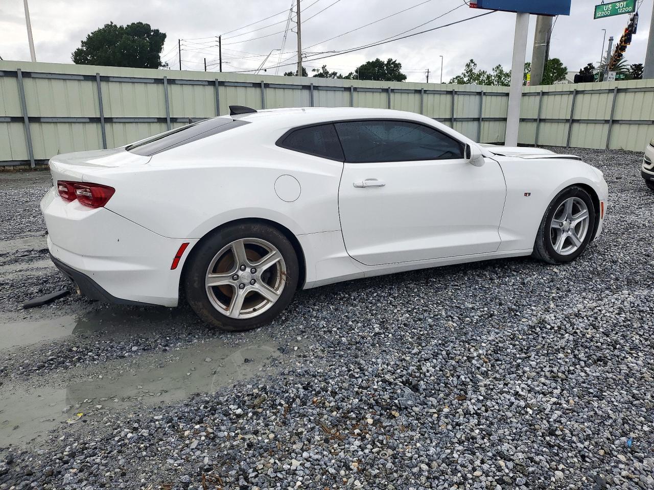 2021 Chevrolet Camaro Ls - zdjęcie 3