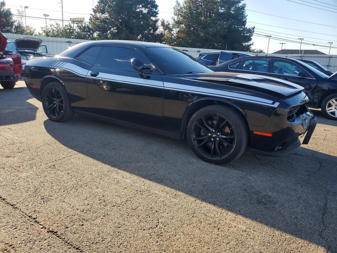 2018 Dodge Challenger Sxt - zdjęcie 4