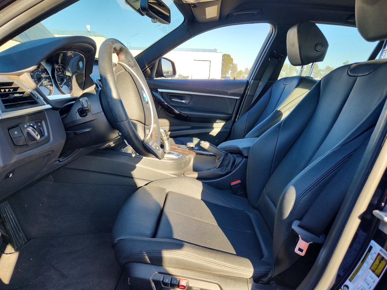 2017 BMW 330E - zdjęcie 7