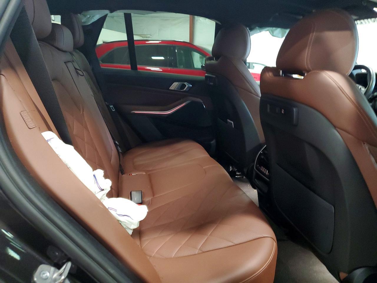 2023 BMW X5 xDrive40I - zdjęcie 11