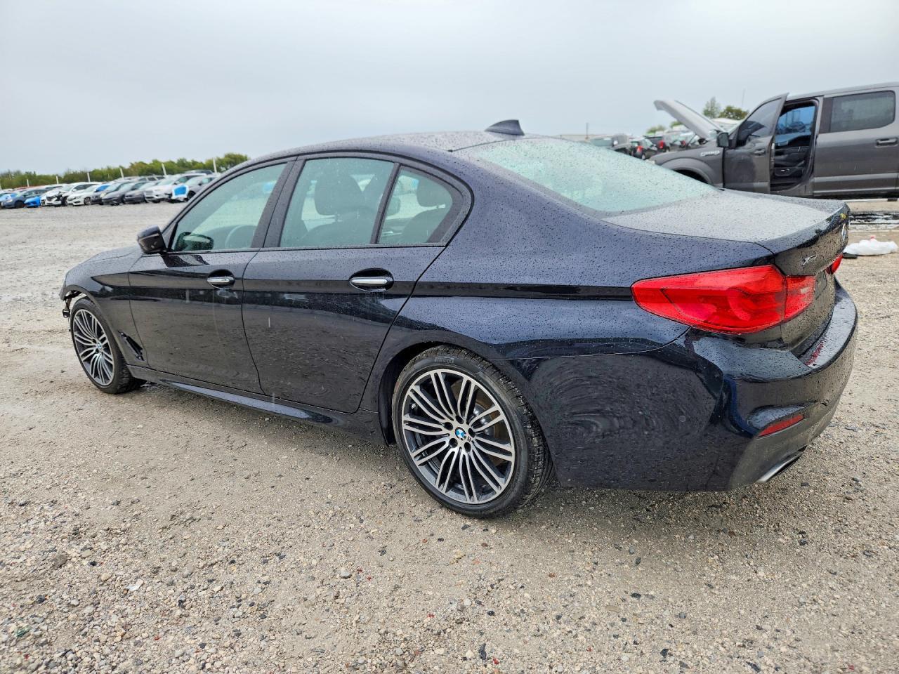 2017 BMW Seria 5 540i - zdjęcie 2