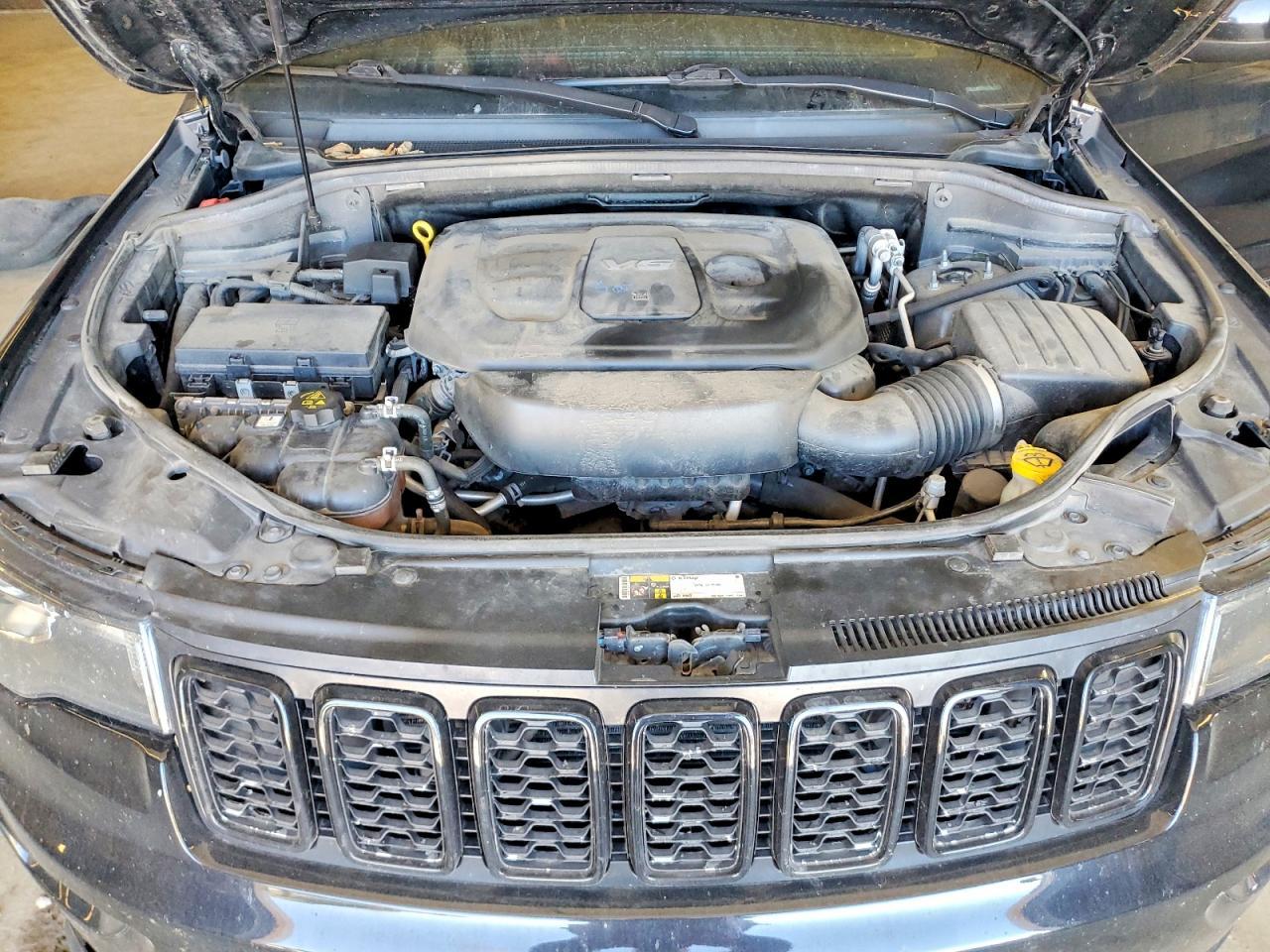 2017 Jeep Grand Cherokee Laredo - zdjęcie 12