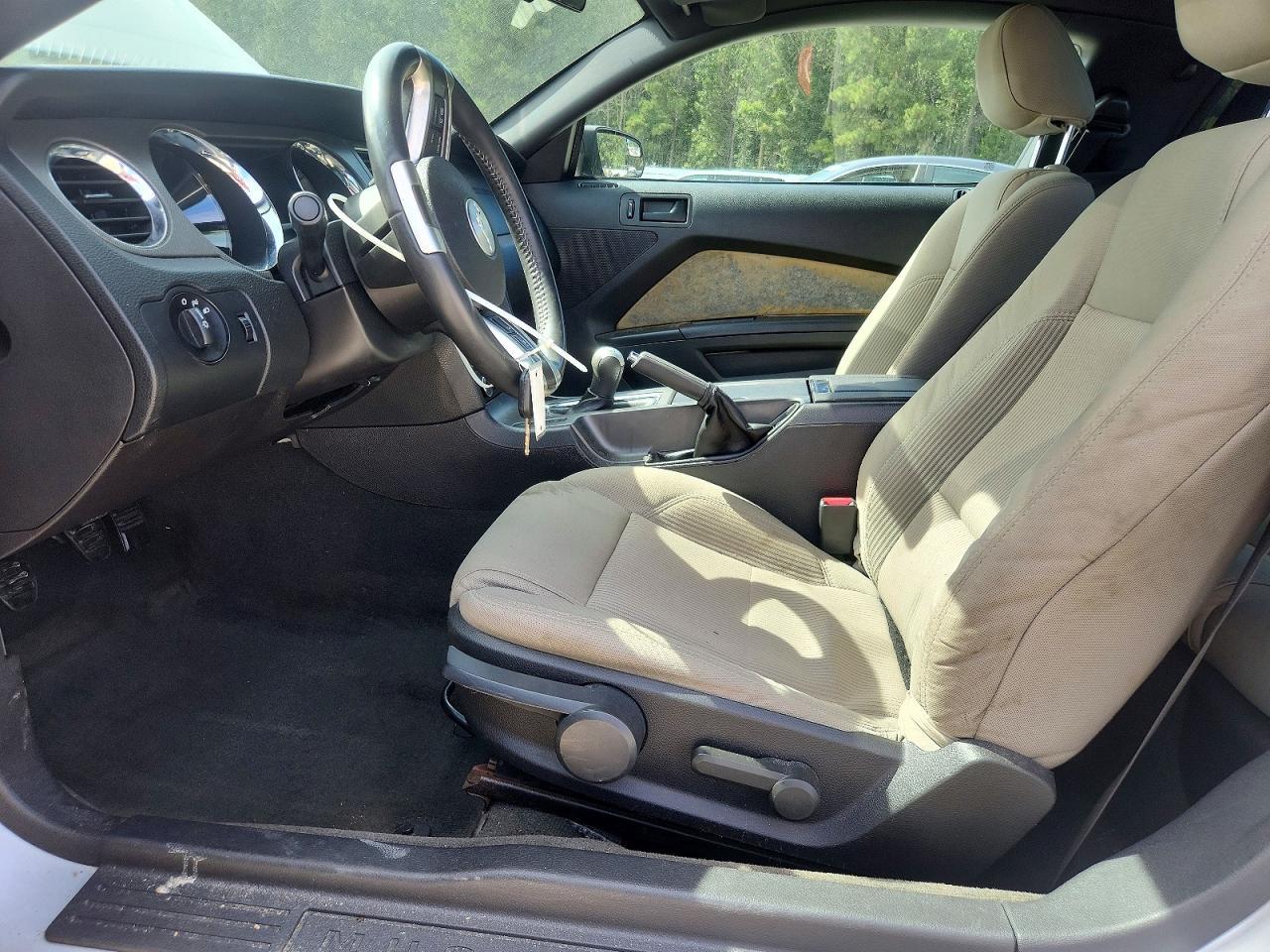 2014 Ford Mustang - zdjęcie 7