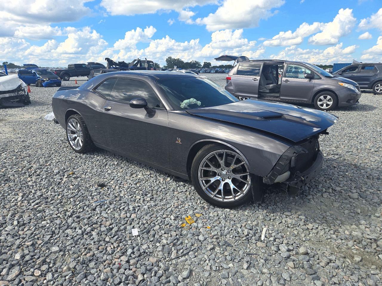 2016 Dodge Challenger R/T Scat Pack - zdjęcie 4