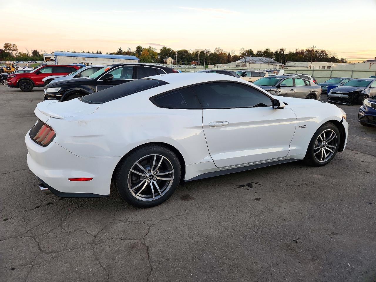 2016 Ford Mustang Gt - zdjęcie 3