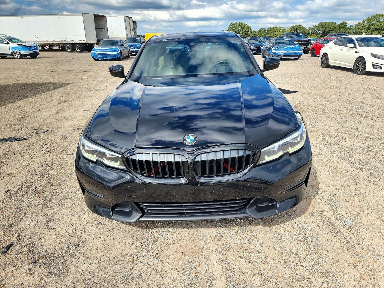 2020 BMW 330I - zdjęcie 5
