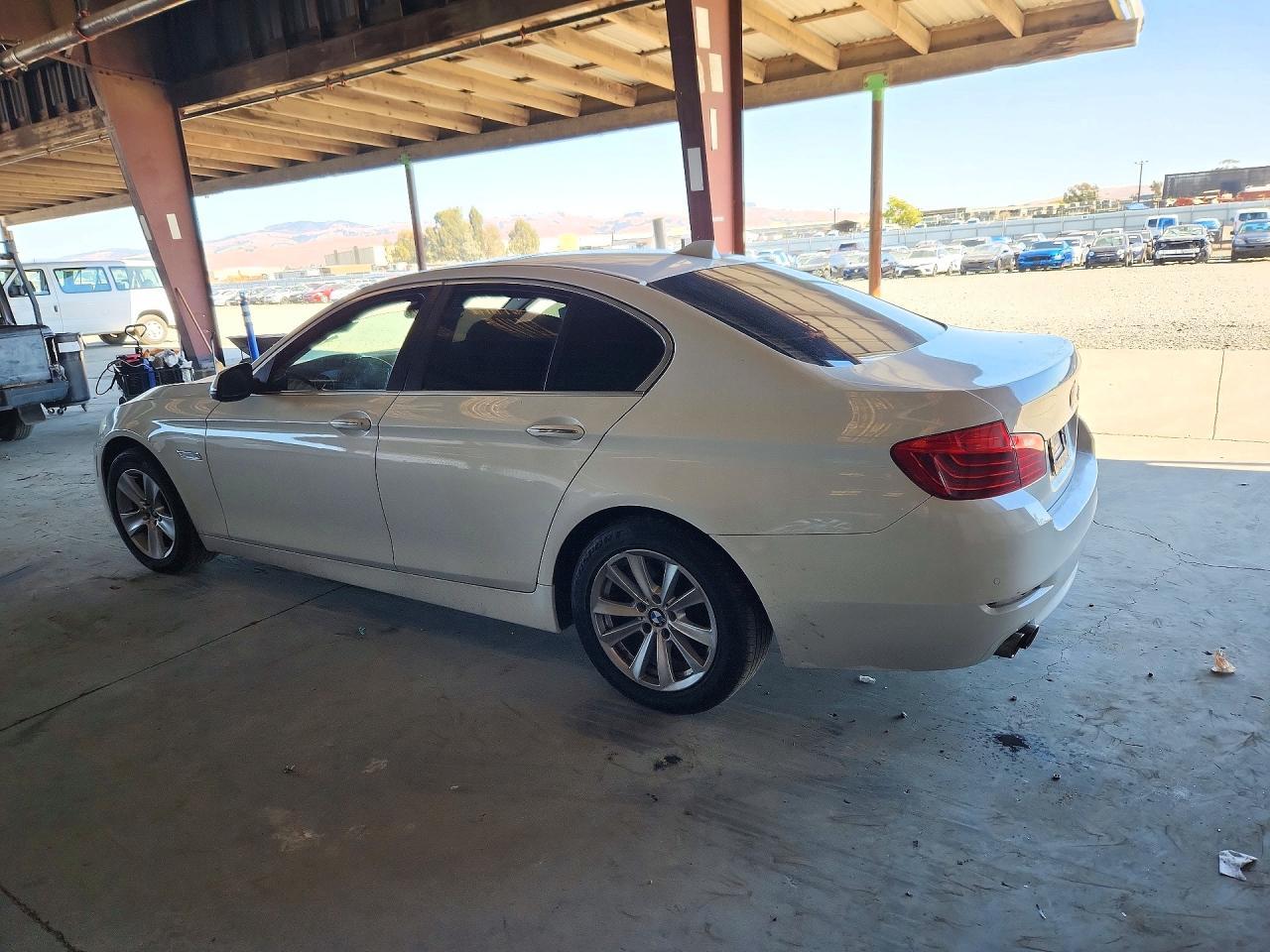 2014 BMW 528 I - zdjęcie 2