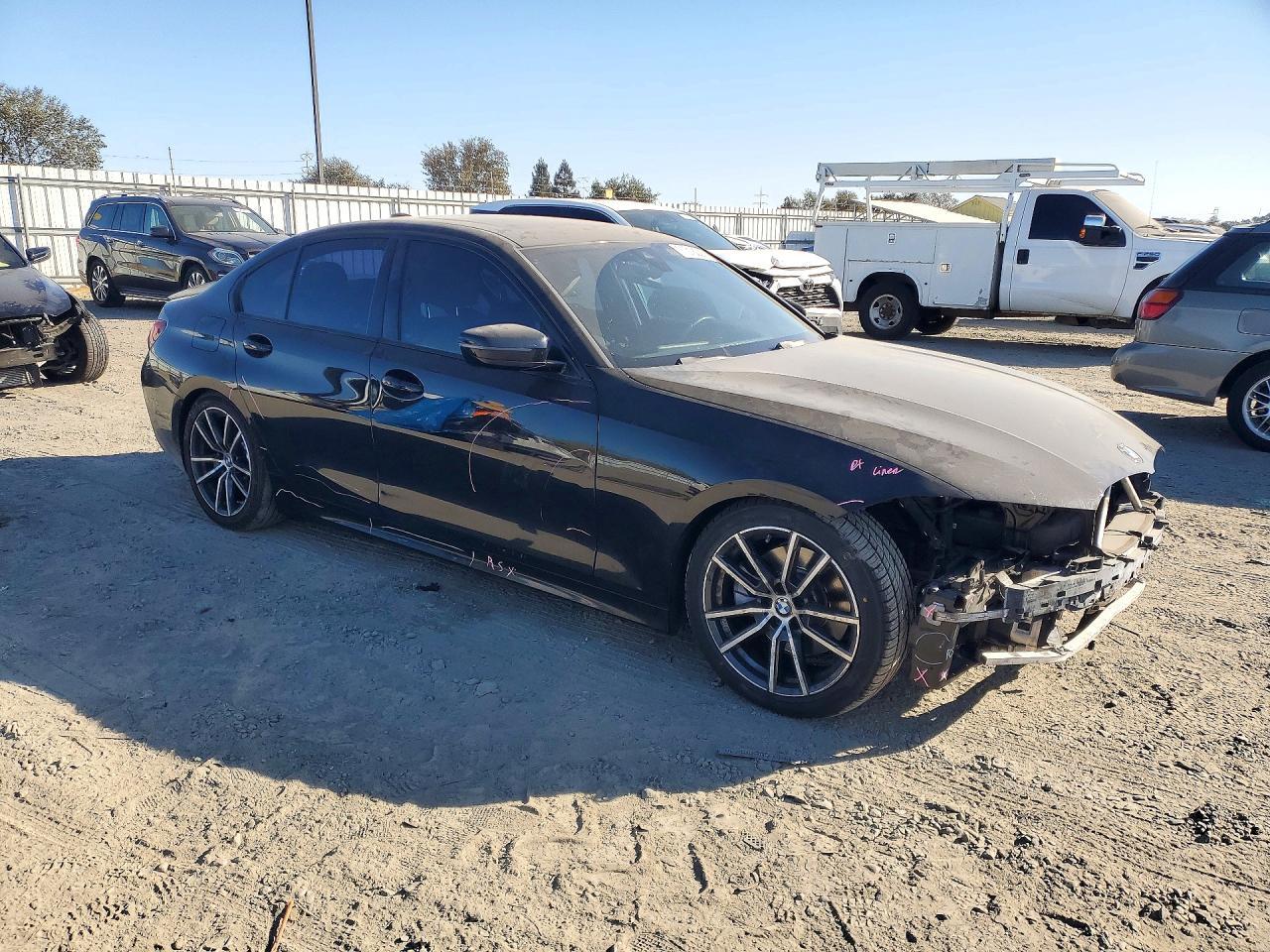 2020 BMW 330I - zdjęcie 4