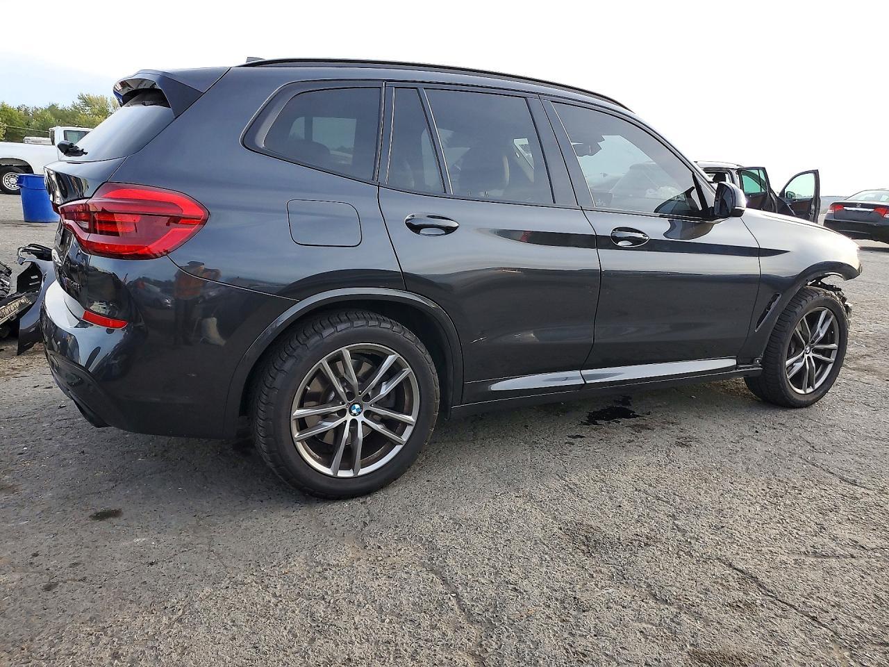 2019 BMW X3 xDrivem40I - zdjęcie 3