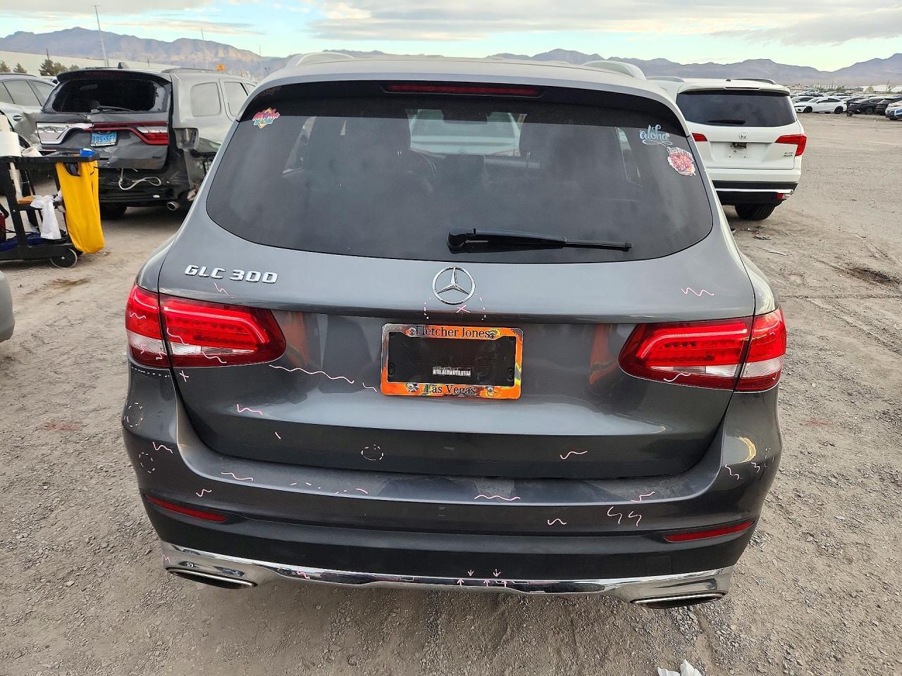 2016 Mercedes-Benz Glc 300 - zdjęcie 6