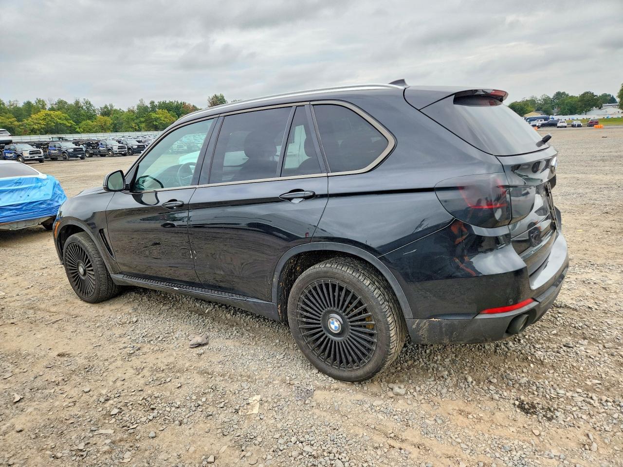 2017 BMW X5 xDrive35I - zdjęcie 2