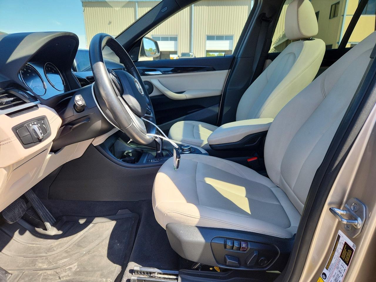 2022 BMW X1 Sdrive28I - zdjęcie 7