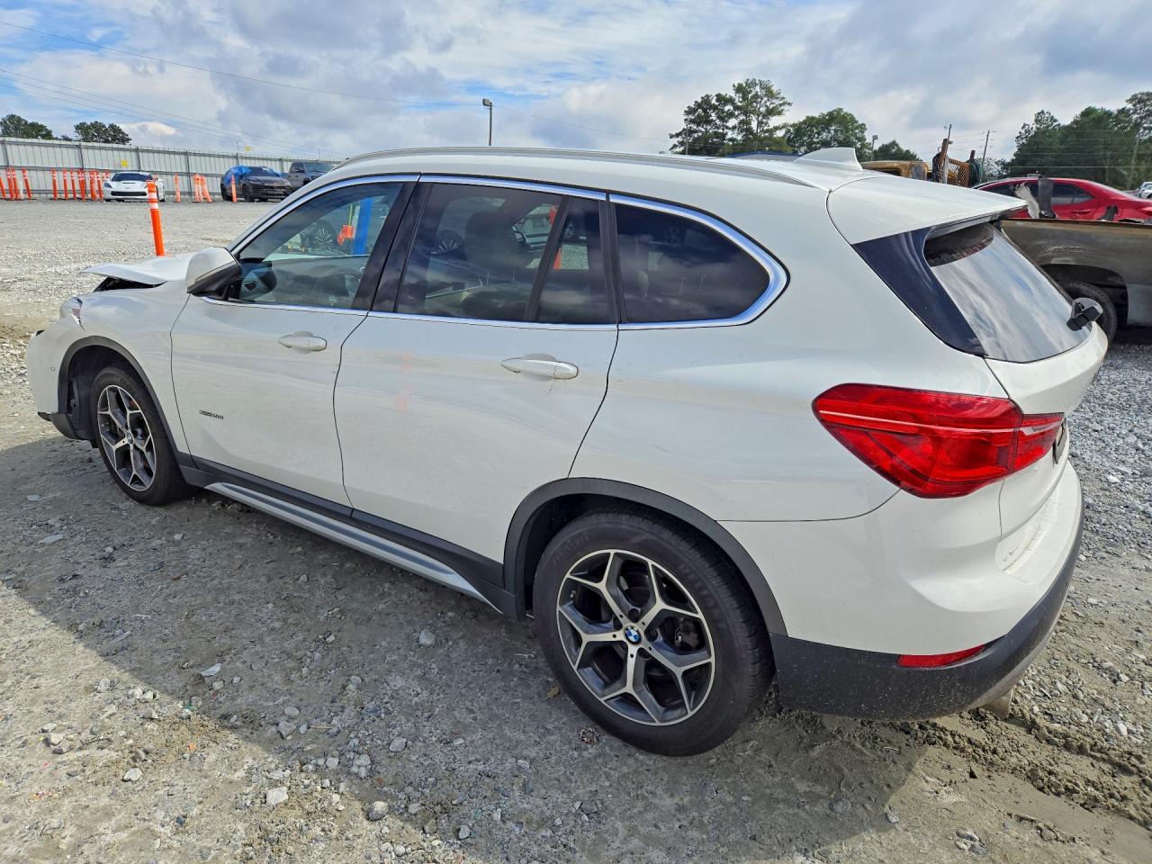 2018 BMW X1 xDrive28I - zdjęcie 2