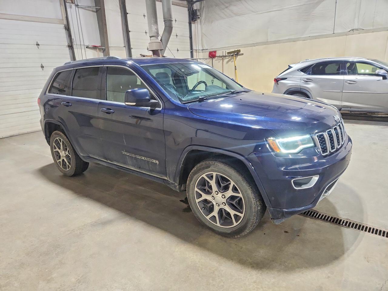 2018 Jeep Grand Cherokee Limited - zdjęcie 4