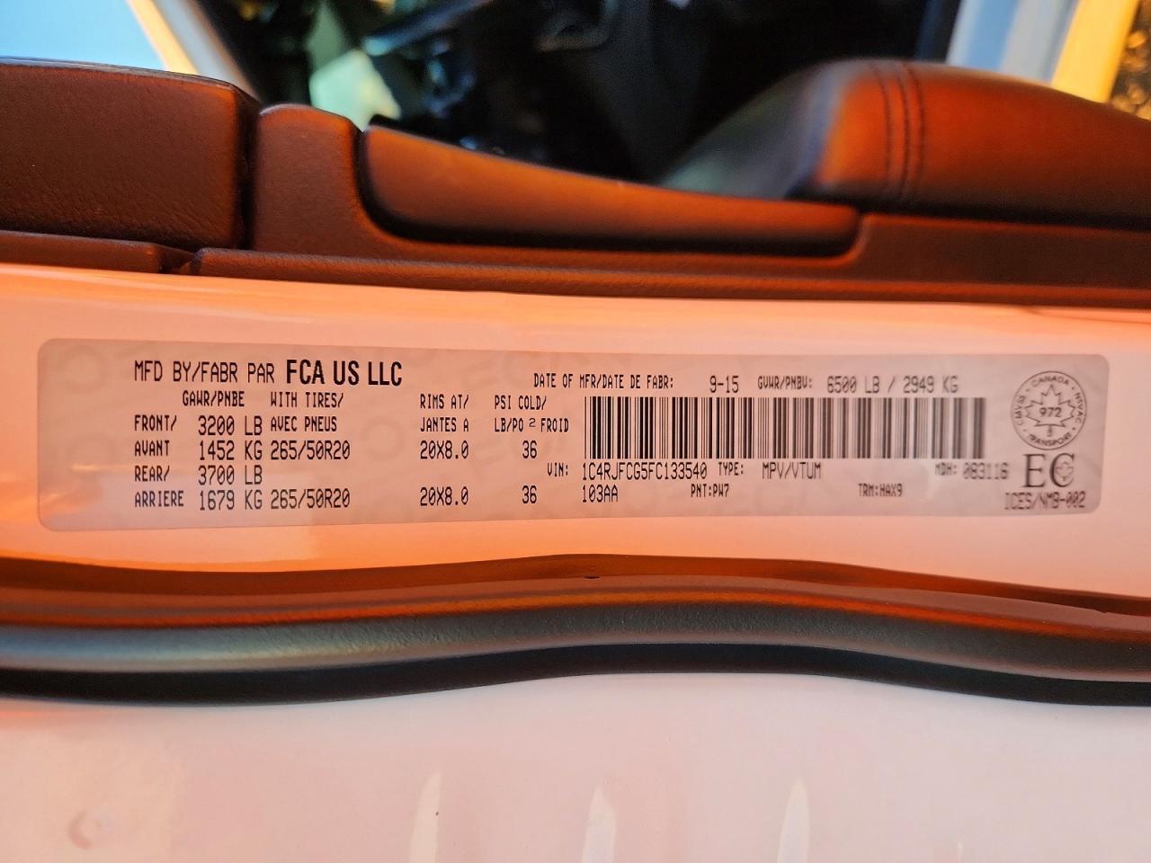 2015 Jeep Grand Cherokee Overland - zdjęcie 14