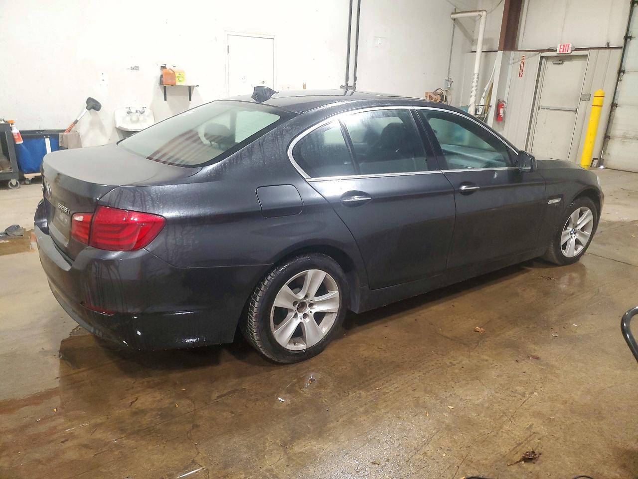 2013 BMW 528 Xi - zdjęcie 3