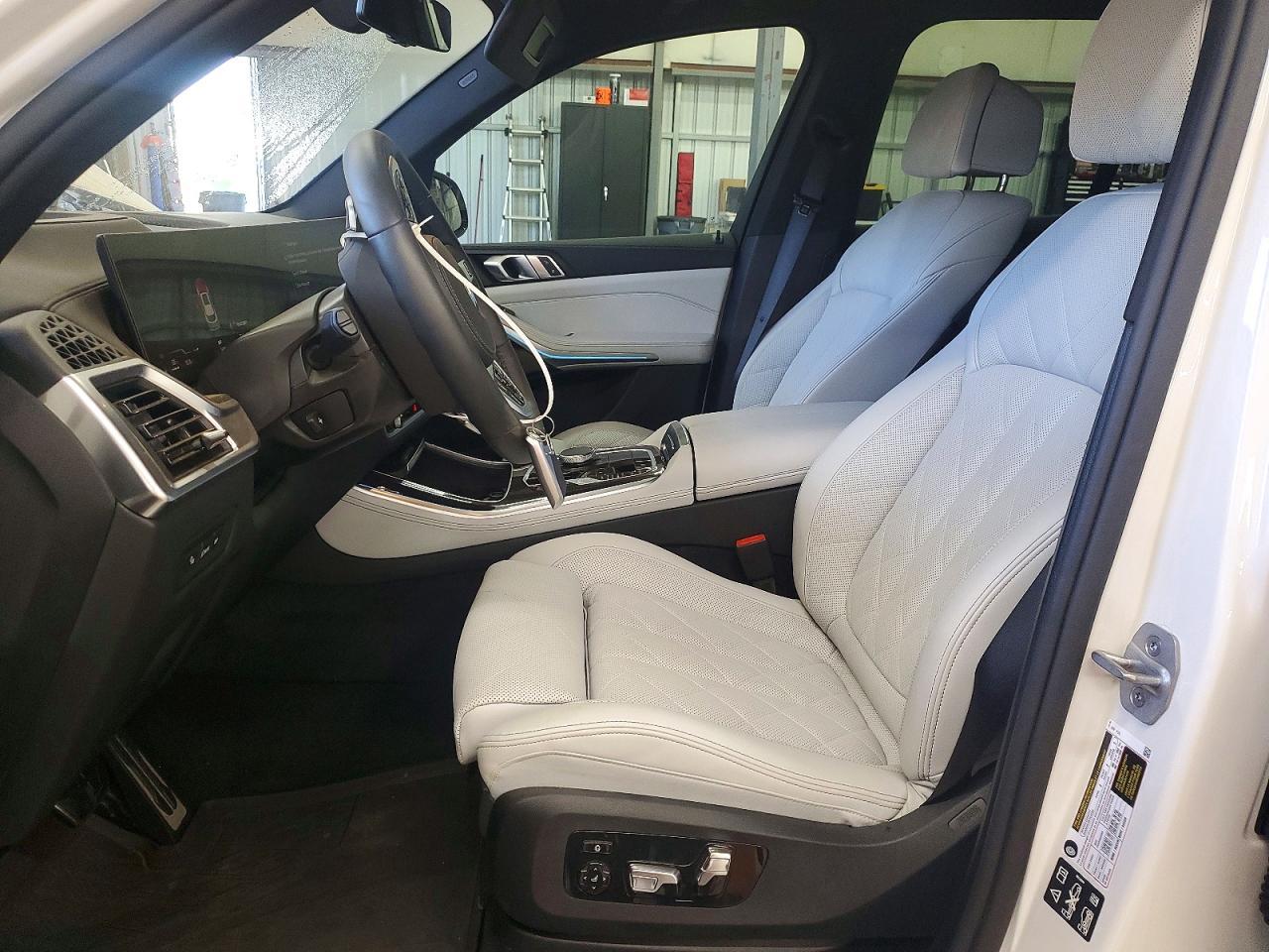 2026 BMW X5 xDrive40I - zdjęcie 7