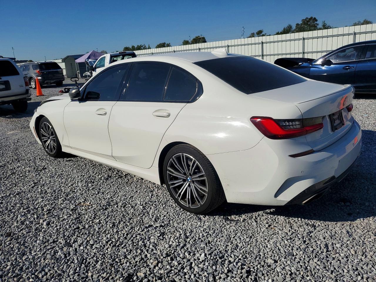 2021 BMW M340I - zdjęcie 2