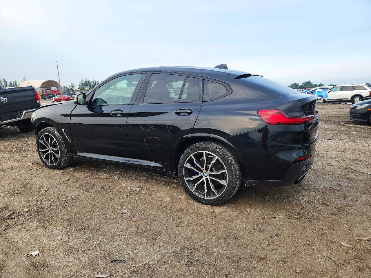 2019 BMW X4 M40I - zdjęcie 2