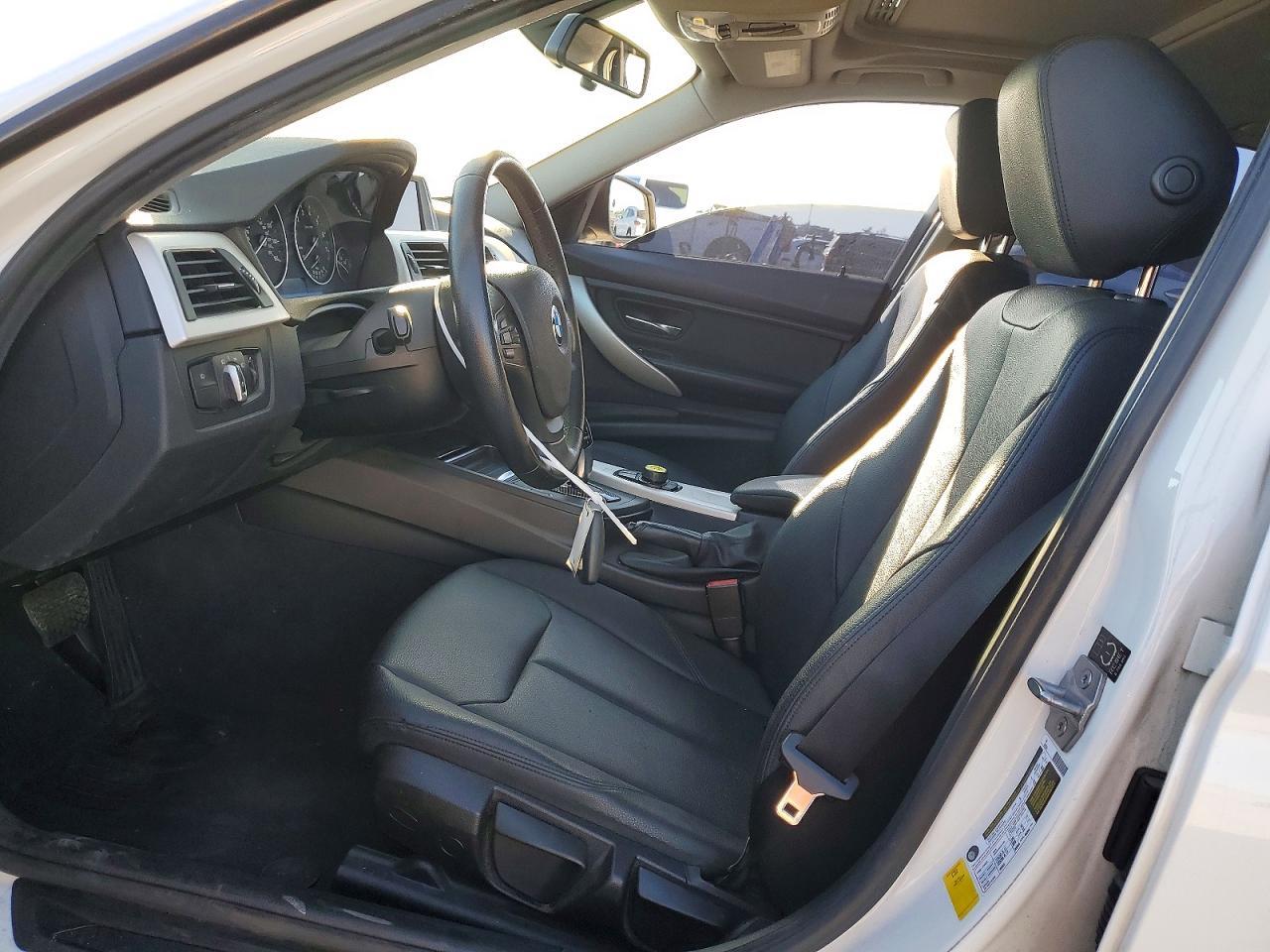 2014 BMW 320 I - zdjęcie 7