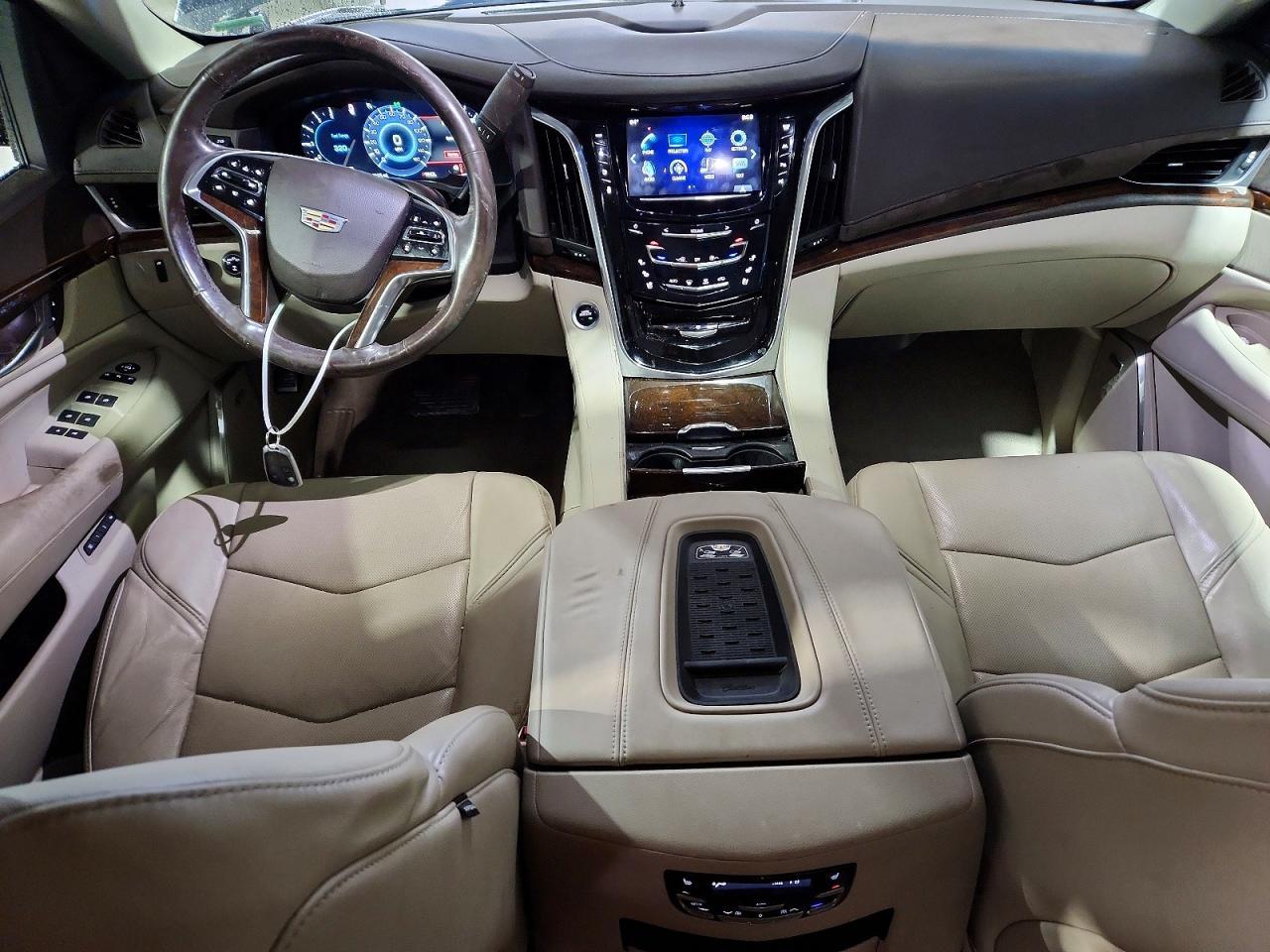 2017 Cadillac Escalade Luxury - zdjęcie 8