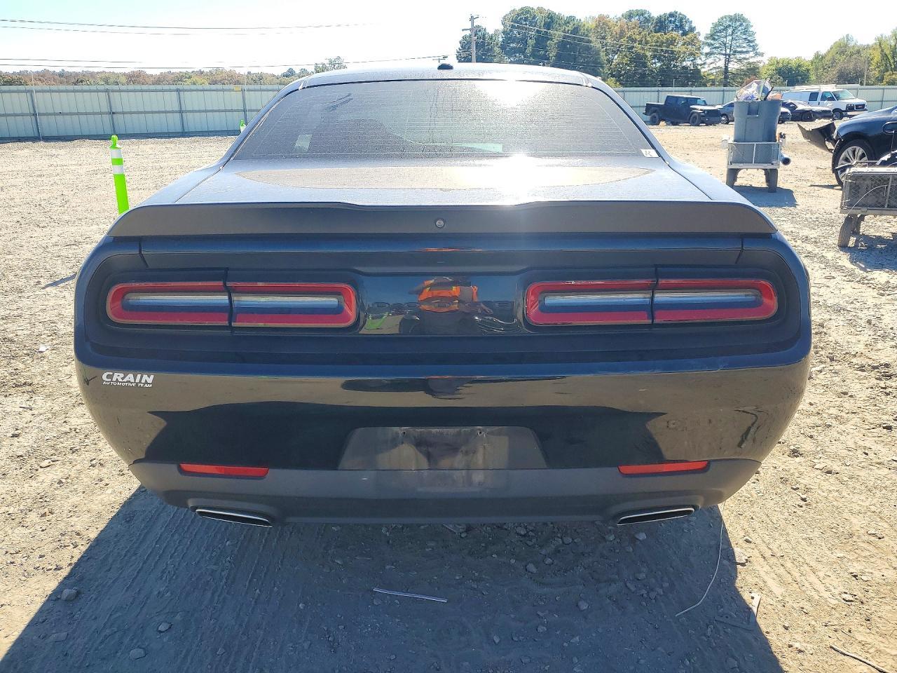 2022 Dodge Challenger Sxt - zdjęcie 6