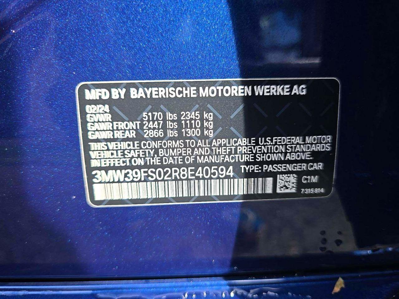 2024 BMW Seria 3 330e - zdjęcie główne