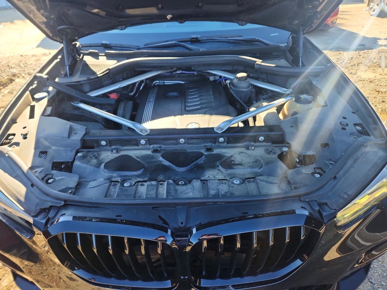 2022 BMW X5 xDrive40I - zdjęcie 12