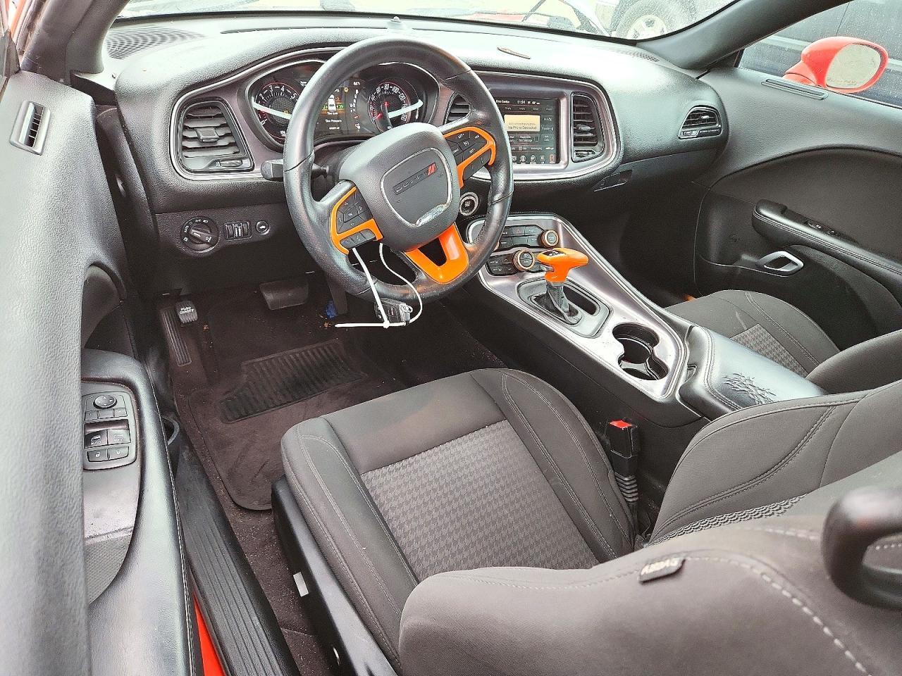 2017 Dodge Challenger Sxt - zdjęcie 8