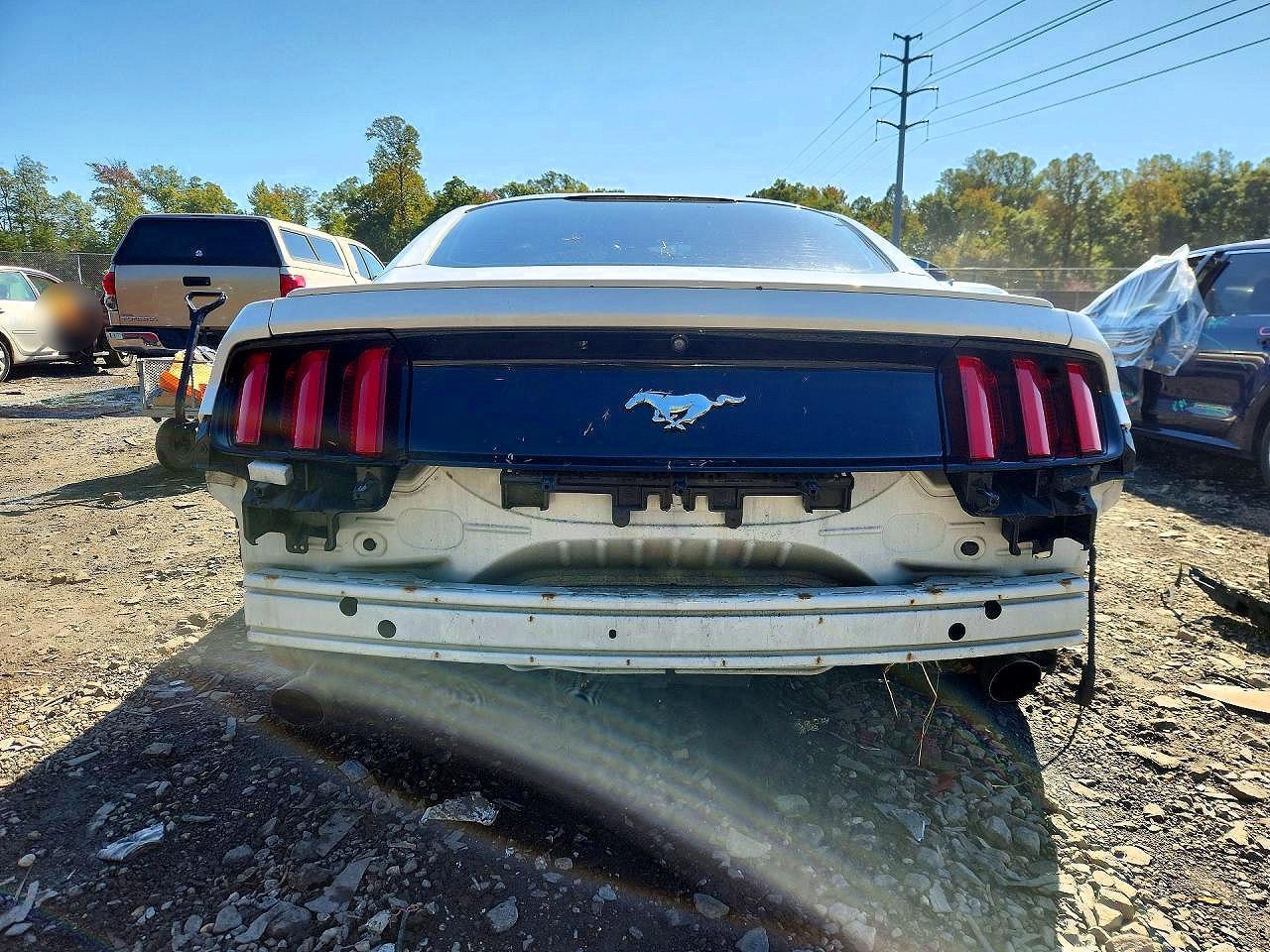 2017 Ford Mustang - zdjęcie 6