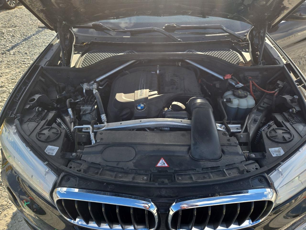 2016 BMW X6 xDrive35I - zdjęcie 12