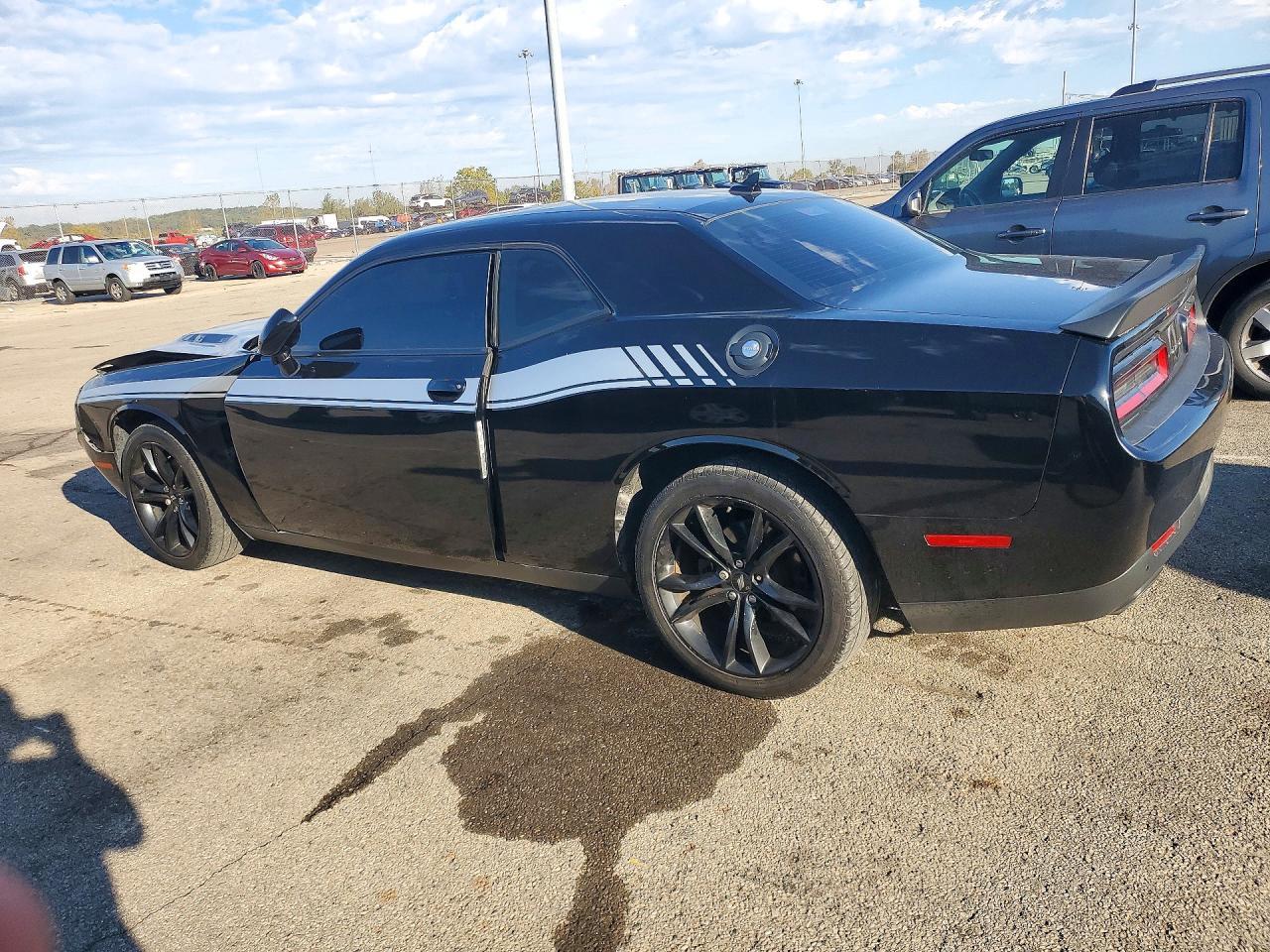 2018 Dodge Challenger Sxt - zdjęcie 2