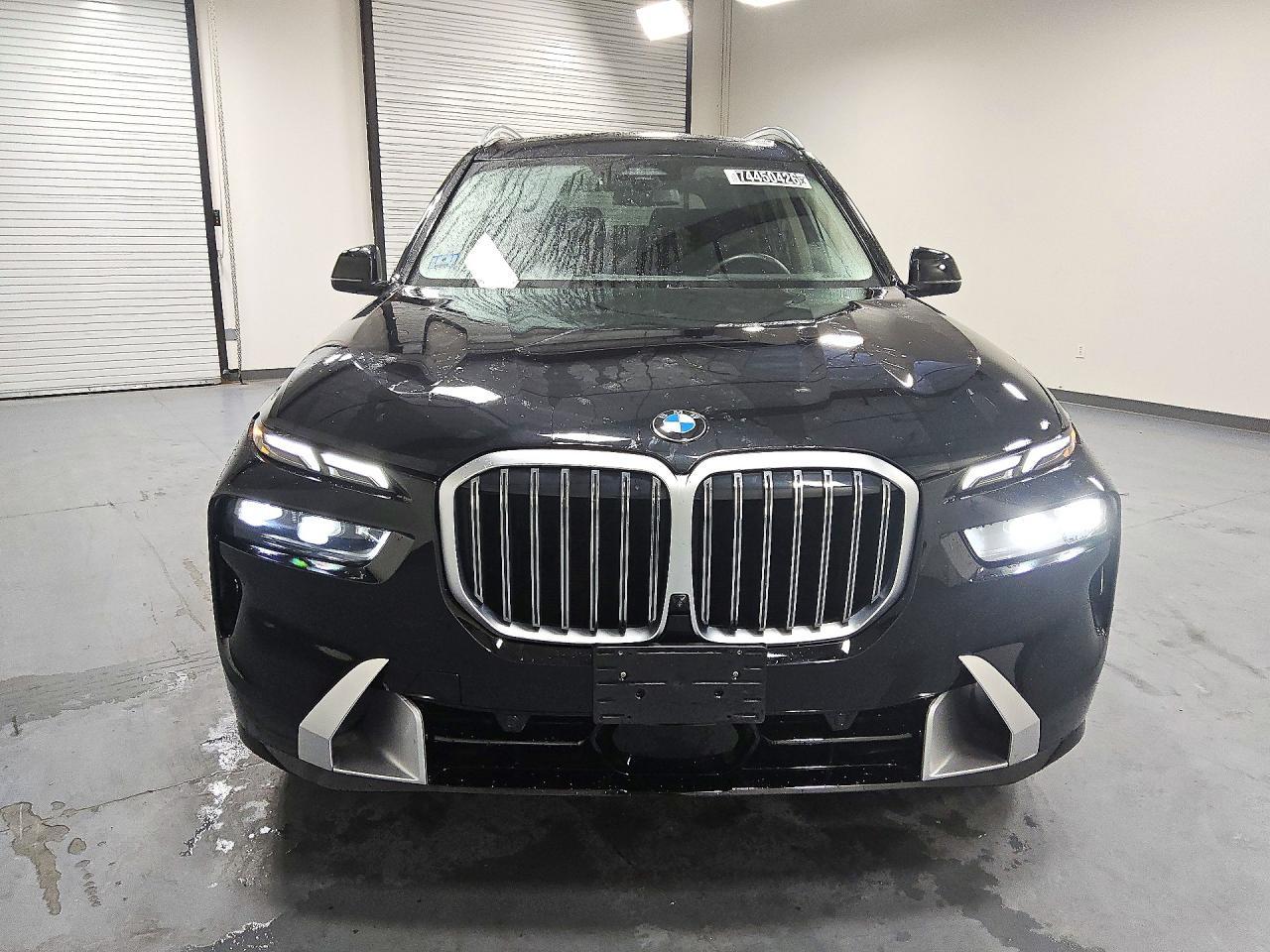 2026 BMW X7 xDrive40I - zdjęcie 3