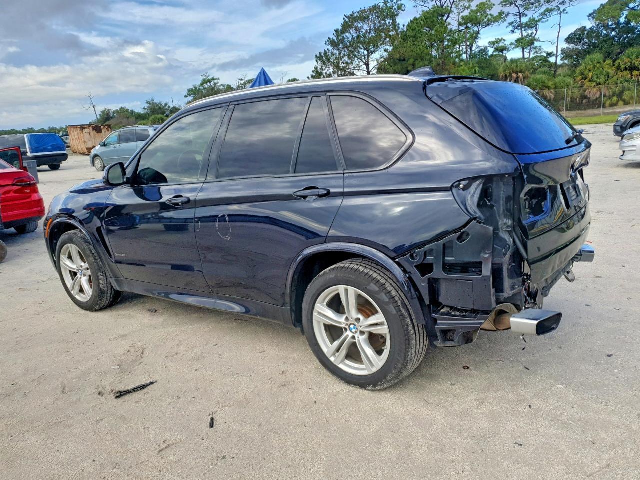 2017 BMW X5 xDrive35I - zdjęcie 2