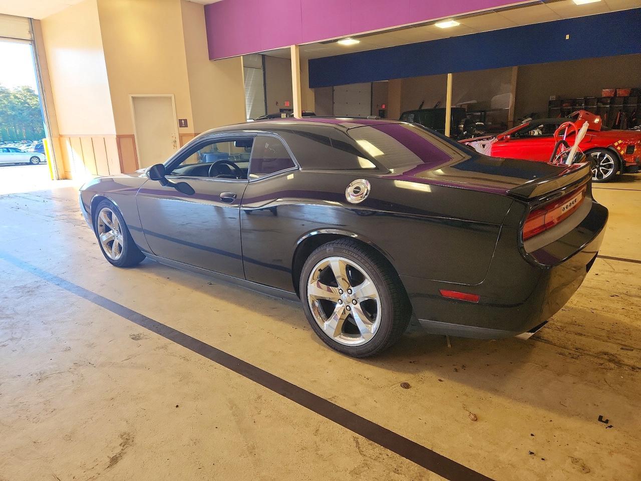 2014 Dodge Challenger R/T - zdjęcie 2