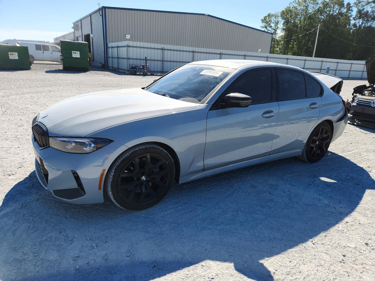 2025 BMW Seria 3 330i - zdjęcie główne