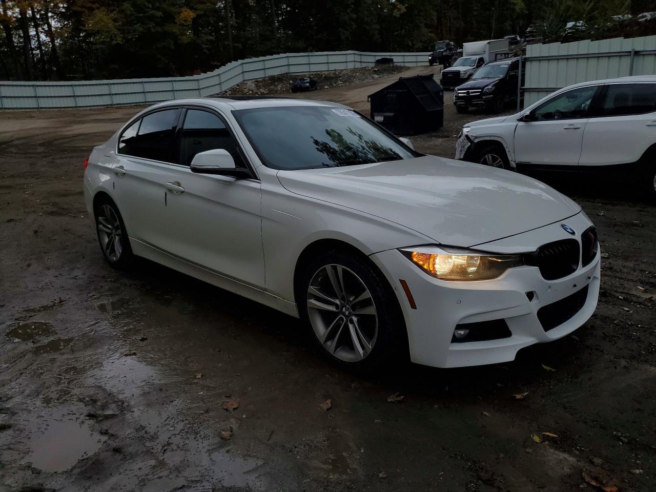 2017 BMW 330 I - zdjęcie 4