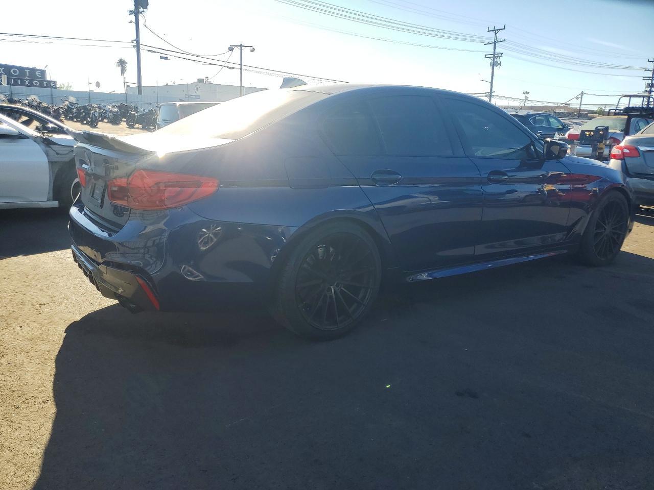 2018 BMW Seria 5 M550i - zdjęcie 3