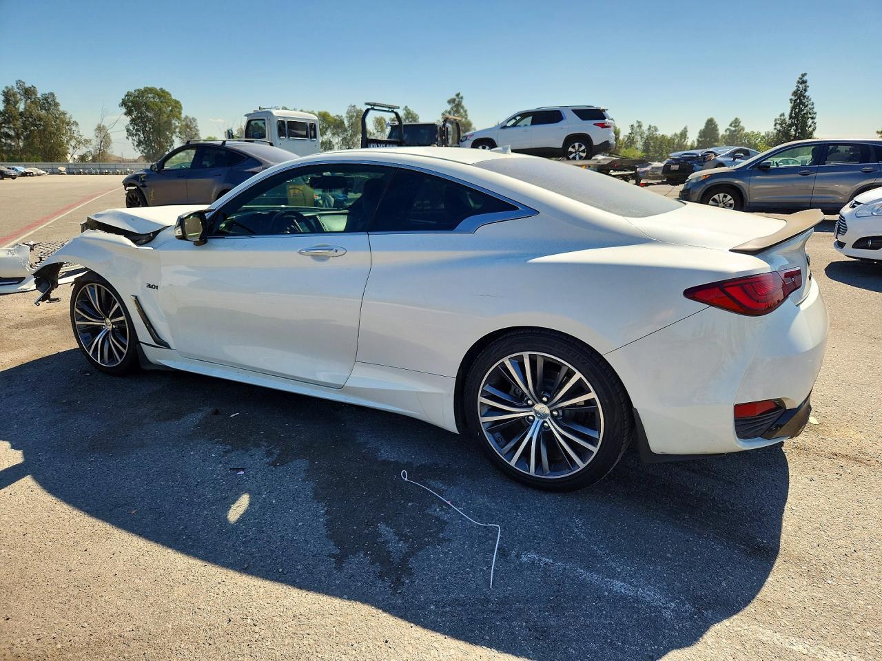 2018 Infiniti Q60 3.0T Luxe - zdjęcie 2
