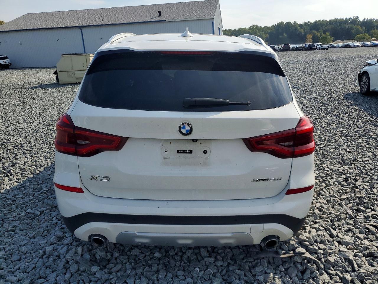 2021 BMW X3 xDrive30I - zdjęcie 6