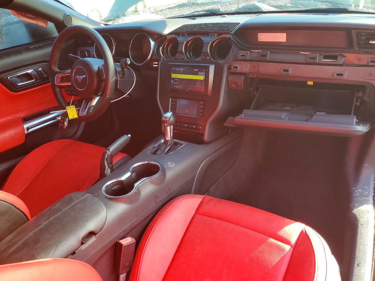 2015 Ford Mustang - zdjęcie 8