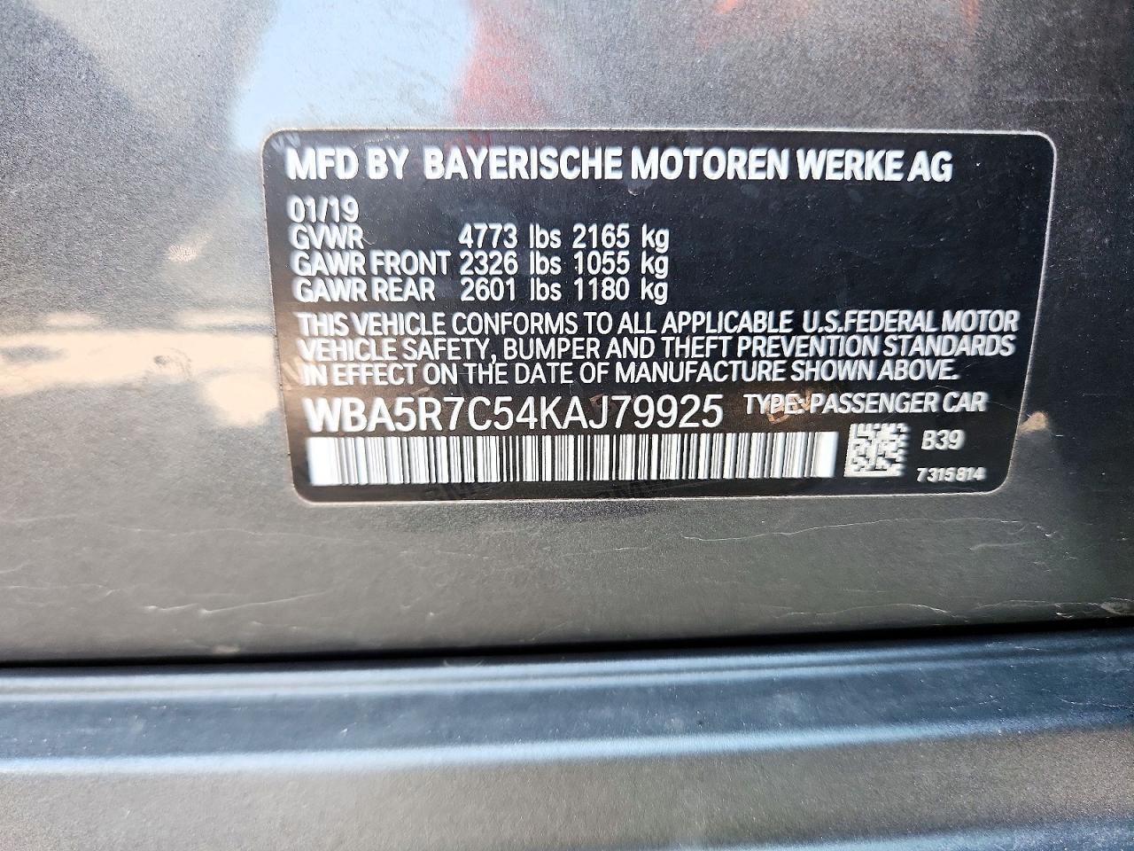 2019 BMW Seria 3 330i - zdjęcie 12