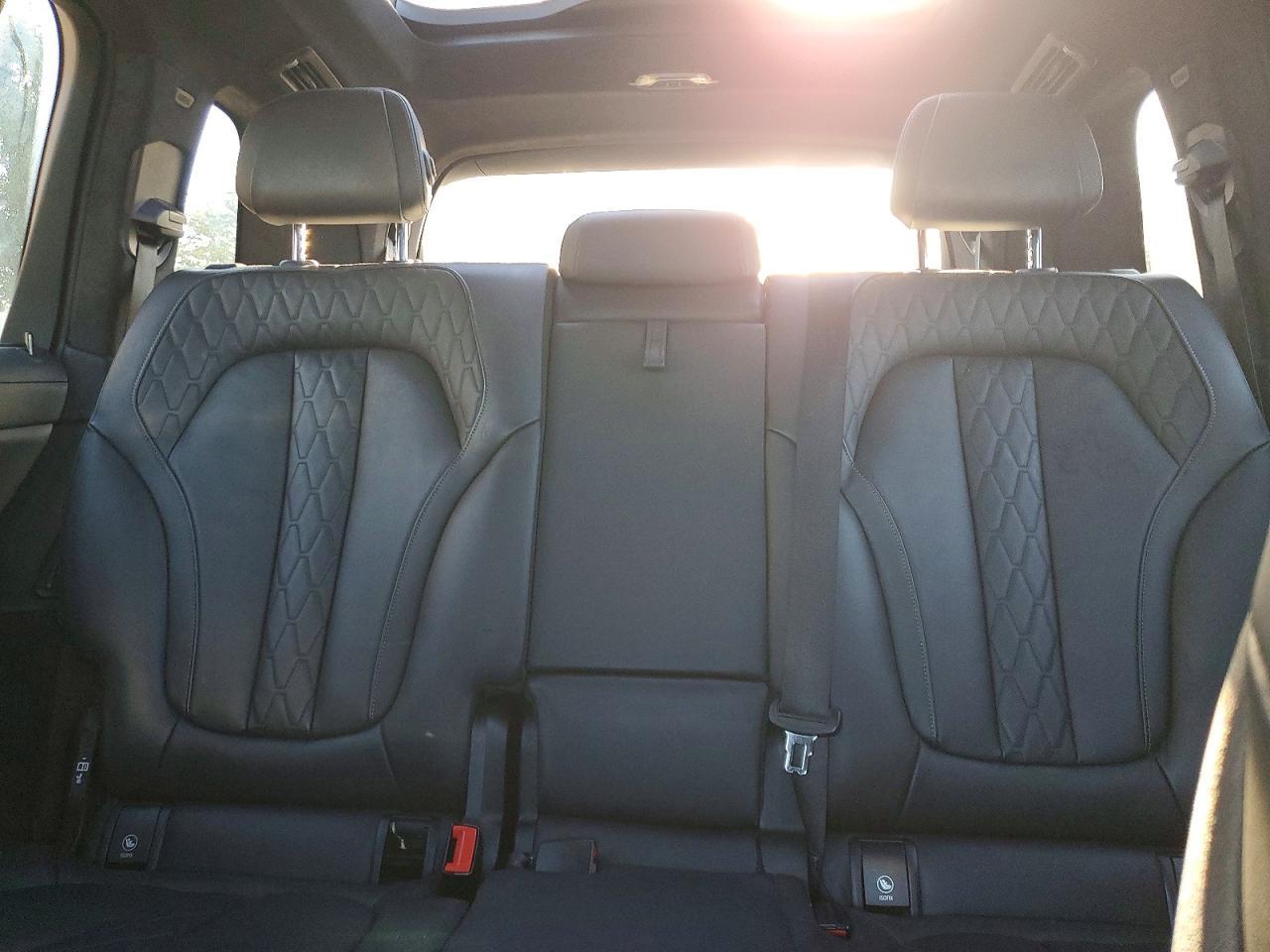 2019 BMW X7 xDrive40I - zdjęcie 10