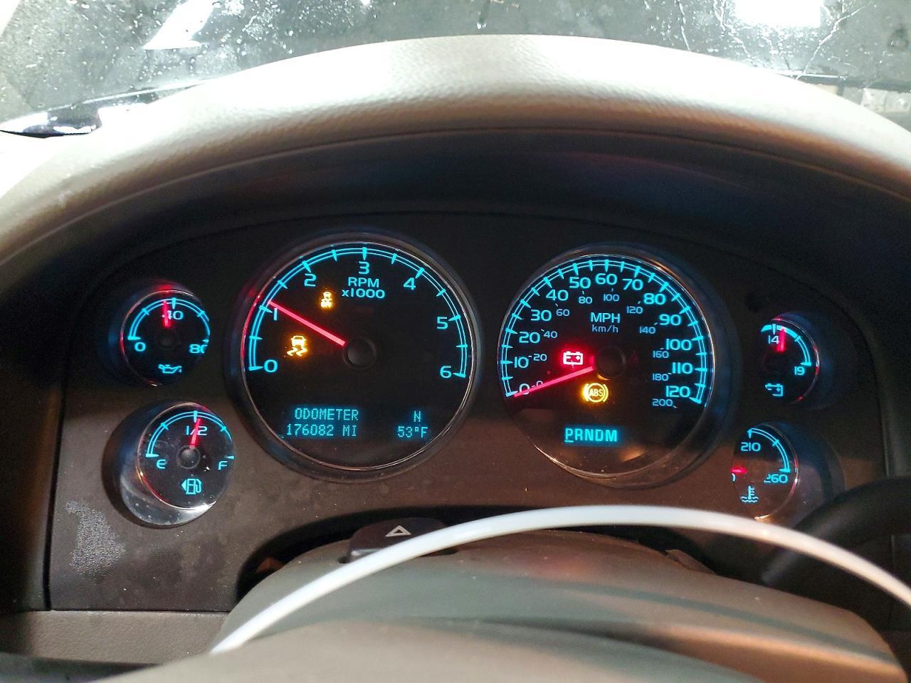 2013 Chevrolet Tahoe C1500 Lt - zdjęcie 9