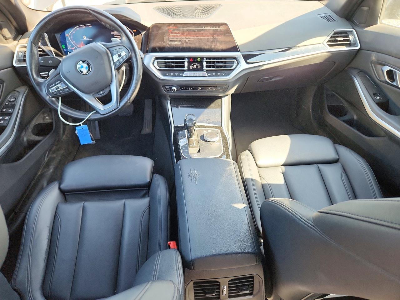 2019 BMW Seria 3 330i - zdjęcie 8