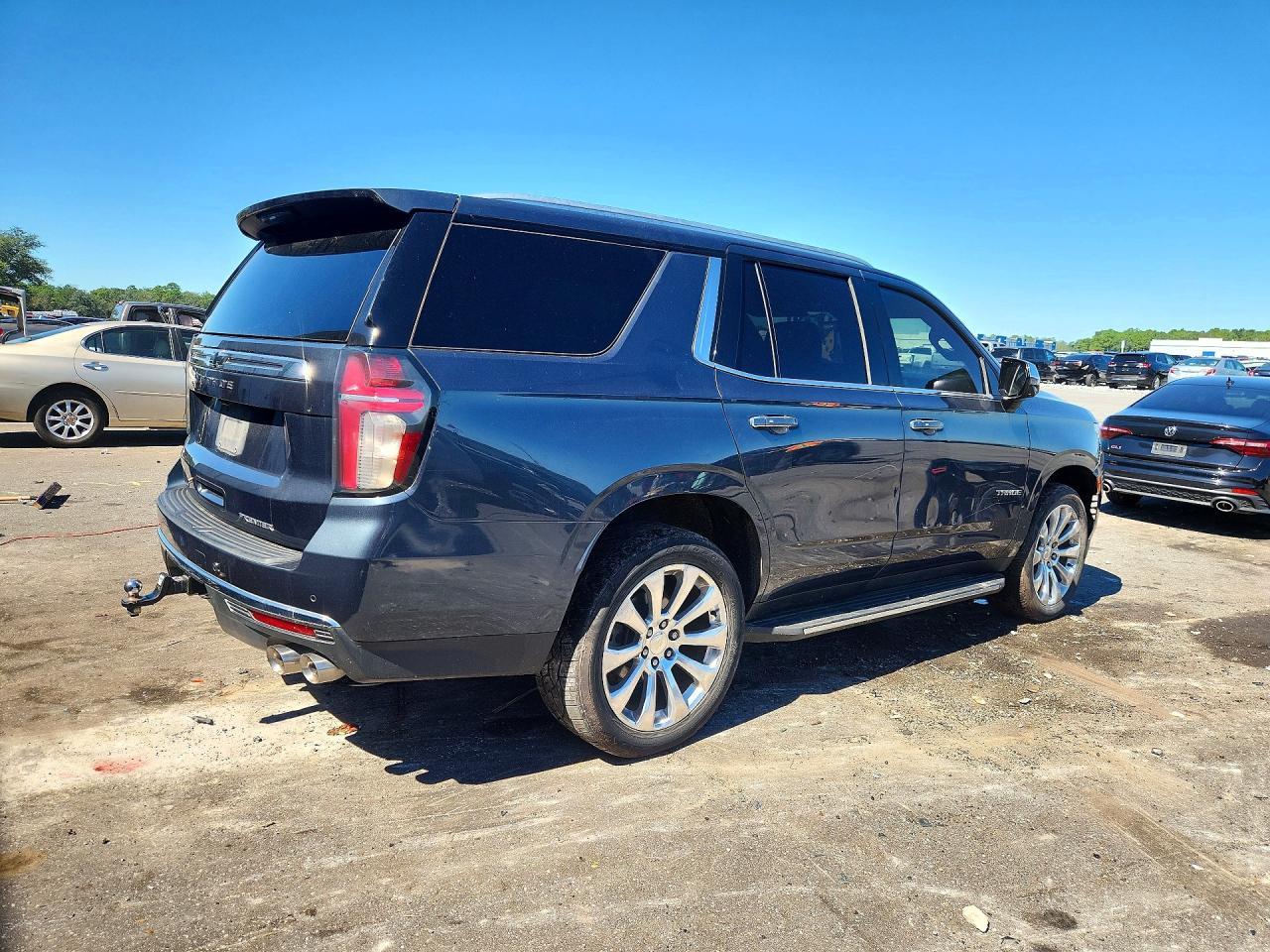 2021 Chevrolet Tahoe C1500 Premier - zdjęcie 3
