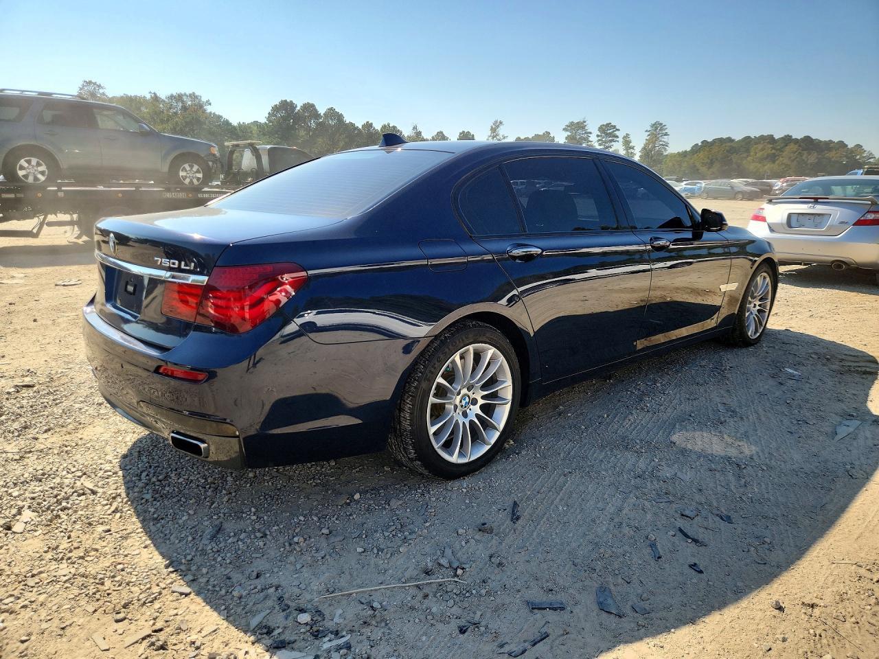 2015 BMW Seria 7 Alpina B7 - zdjęcie 3